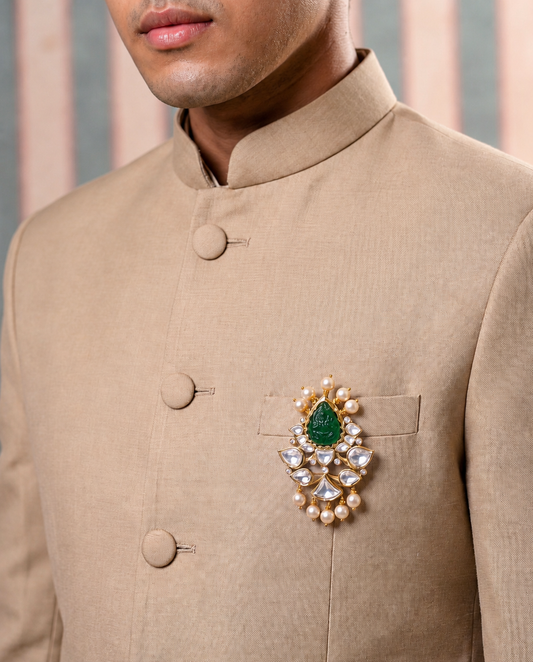 Regal Kundan Gold Sari Brooch